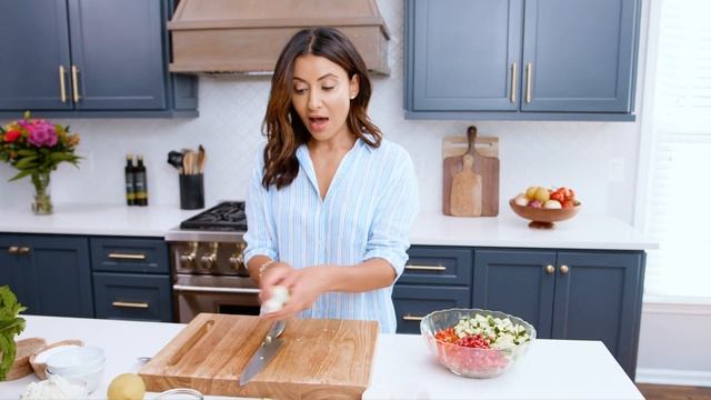 Black Eyed Pea Salad With Mediterranean Flavors | The Mediterranean Dish