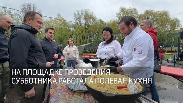 Жители Реутова высадили деревья в парке «Фабричный пруд» 27.04.2024