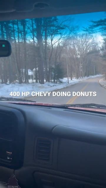 400 HP CHEVY DOING AWESOME DONUTS AND BURN OUTS