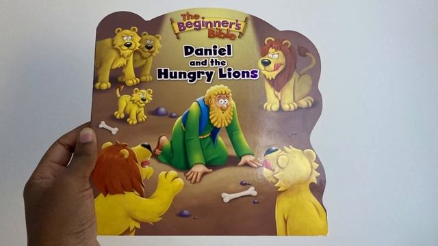 Minimalistic Bedside Nursery Tour + Organization | SOUTH AFRICAN YOUTUBER