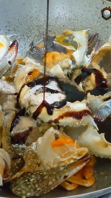 Fried Crab With Green Peppercorn And Bell Pepper #shorts