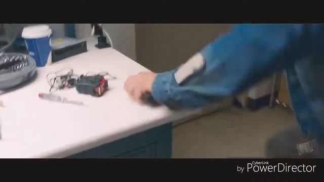 Как Майлз от копов убегал