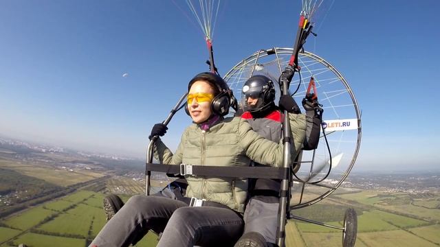 Смотреть полет на паратрайке с ProstoLeti.ru в Разметелево