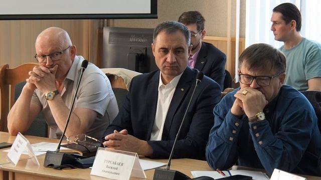 Инна Щеглова отчитала городских чиновников за грязный город в праздники