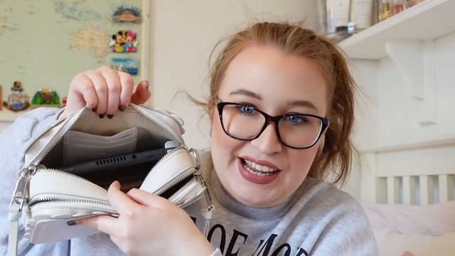 MARC JACOBS SOFTSHOT SCALLOPED CAMERA BAG - Review & What Fits | Lorraine Moran