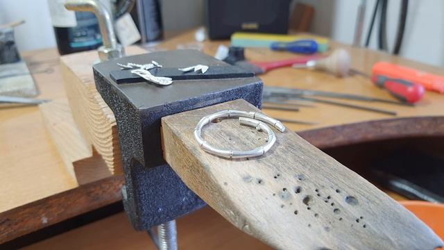 Подвеска в стиле Carrera Y Carrera коллекции Bambu.