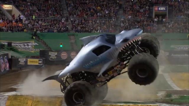 Megalodon Monster Truck Save │ Monster Jam World Finals 2017