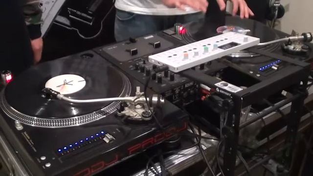 Chinmachine & Andrew - Freestyle Scratchin' @PRODJ School