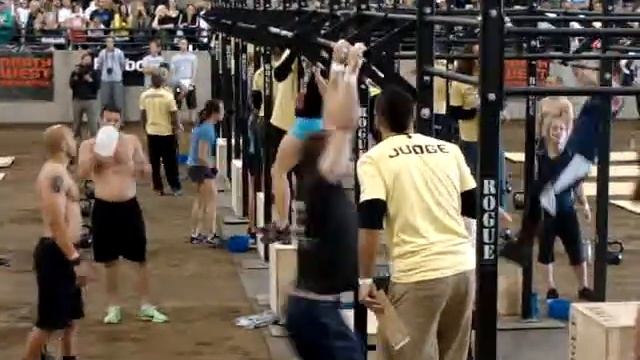 Rita H Chest To Bar Pull-ups