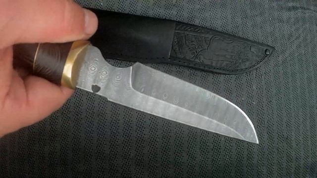 Нож Таежник (дамасская сталь, венге, латунь) в2 Www.korenok.ru