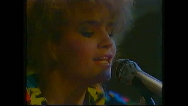 JAG SÄNDER PÅ MIN RADIO, LENA PHILIPSSON 1986
