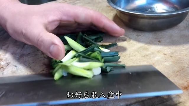乾鍋排骨怎麼做才好吃，偷學四川江湖菜，香辣入味的麻辣乾鍋做法 【留意美食】#乾鍋排骨 #排骨 #排骨料理