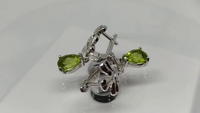 Серьги с пакистанскими хризолитами 8х6 мм, LED освещение