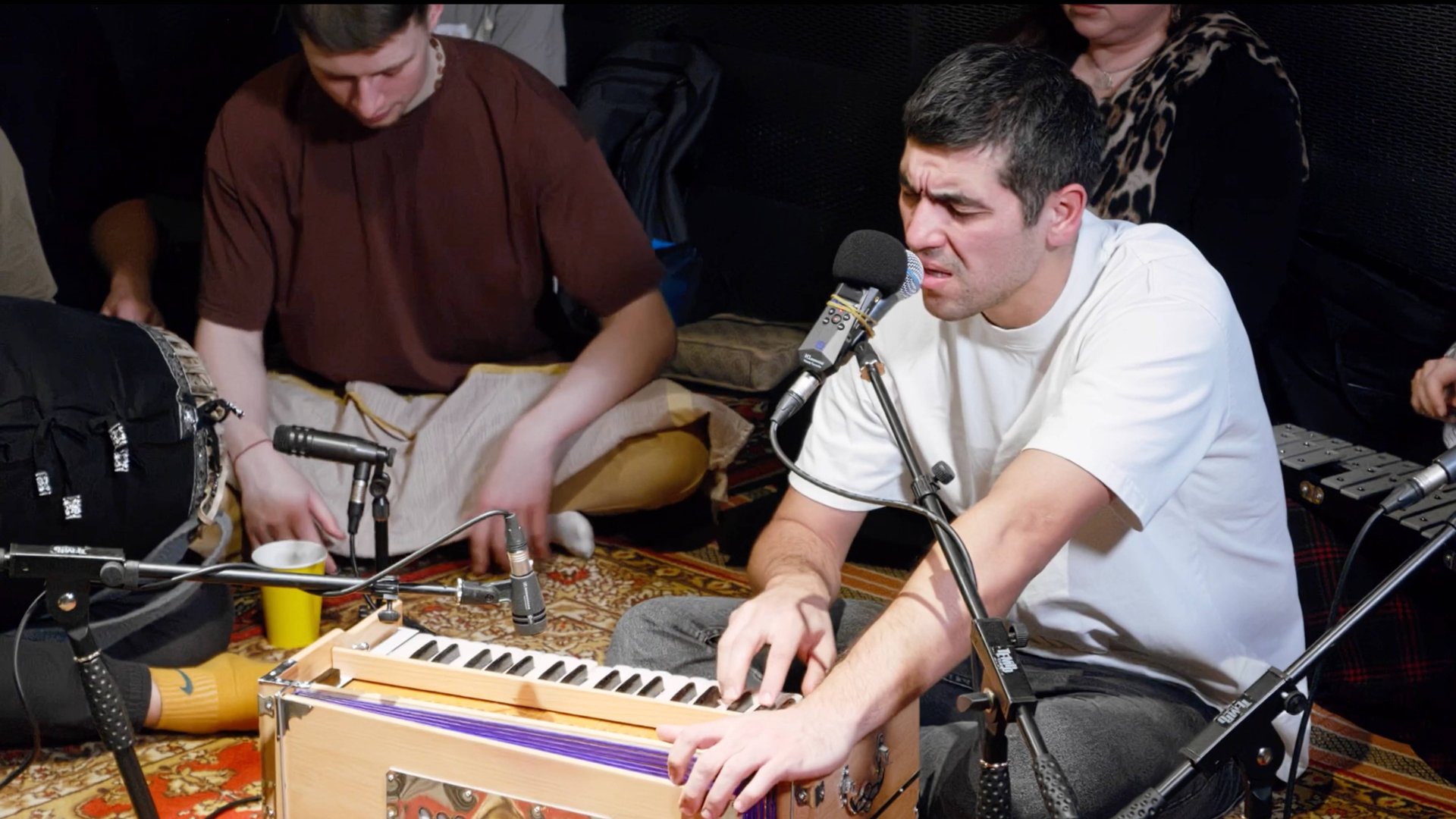 Киртан - Абхай Чайтанья| Moscow Mellows | BestKirtan ( 03.02.25 )