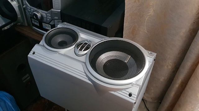 Panasonic SB VK750  с динамиком от саба стоит ли делать замену.