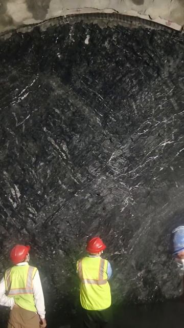 Qinghai-Tibet Plateau Is The Indian Ocean Plate And The Eurasian Plate Squeezed Together