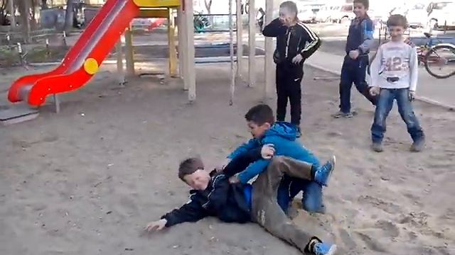 Маленькие бойцы