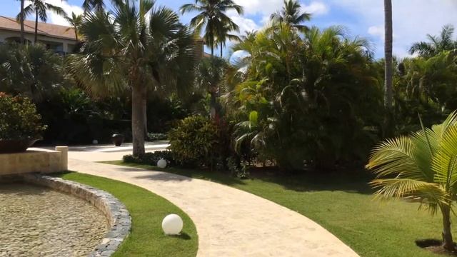 Mariage Dans Le Sud , Fontain Gazebo Cocktail At Now Larimar Punta Cana