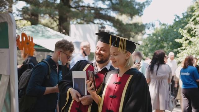 Церемония вручения дипломов выпускникам БФУ им. И. Канта — 2021