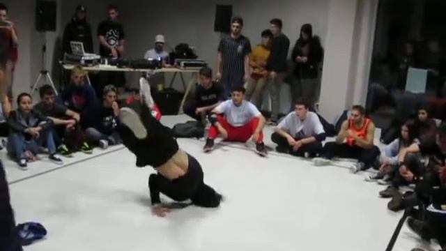 Fast Foot Vol 2 - Strong Vs Roger