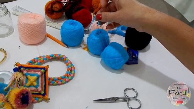 Pompones Paso A Paso L Como Hacerlos De VARIOS Colores Y De UN Solo Color ?