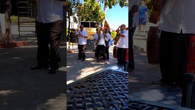 Чан Чан для Дона Мигеля. )