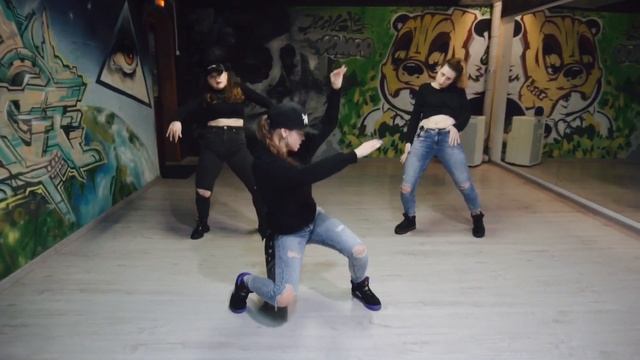 DASHA DEE ★ DEE SQUAD ★ DANCEHALL ROUTINE ★ KenNYMusix X Diamond Style - UpDown ★ Dance ★ танцы ★