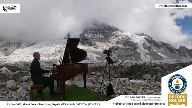 Edward Elgar: Salut D'amour Op. 12 / Thurzó Zoltán - Pianist, Guinness World Records Title Holder