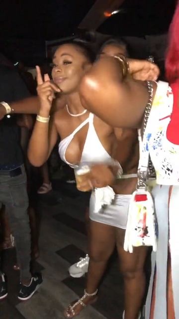 Learn How To Party In Jamaica