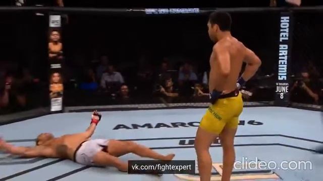 Сногсшибательный фронтальный удар от Лиото Мачиды