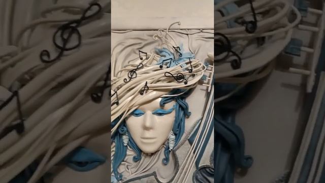 Картина из кожи