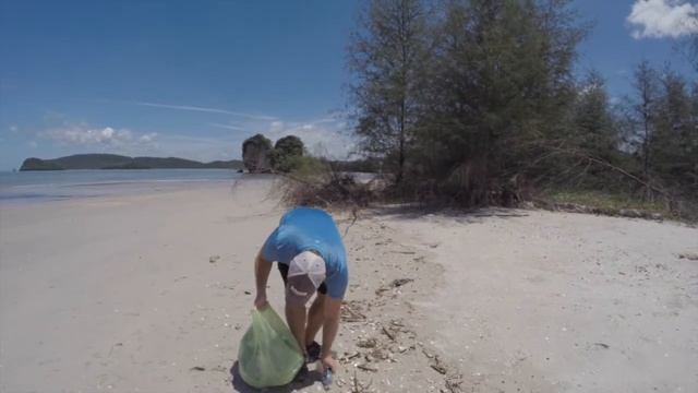 You'll Never Believe What We Found On The Beach!
