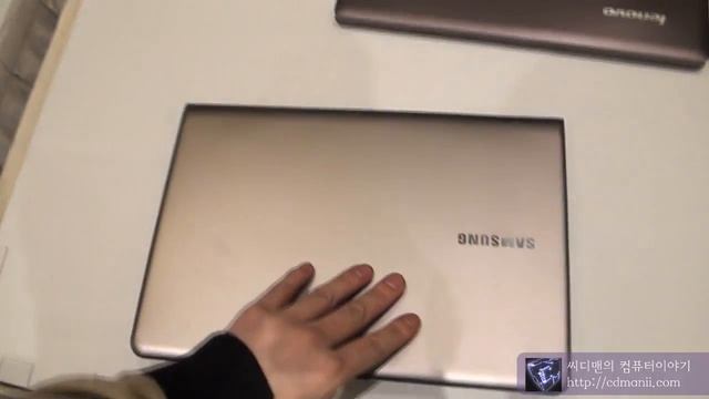 Samsung UltraBook Series 5 삼성 울트라북 외형 설명 3