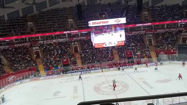 Белые победили красных