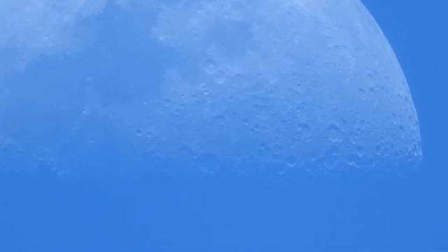 Lua 50% C  L066  16.10.2018  16h50  4:50 PM