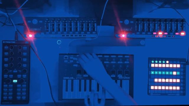 Techno Jam Sessions #1 | I Lose My Mind - Arturia Minilab, LaunchPad Mini, Traktor Kontrol X1