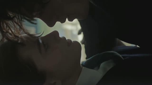 Alex Coffman Feat. Liona - На простынях