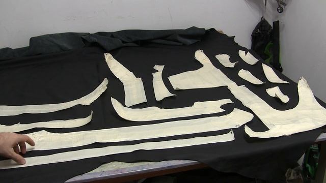 Перетяжка дверных панелей в кожу SmartGURU Санкт Петербург