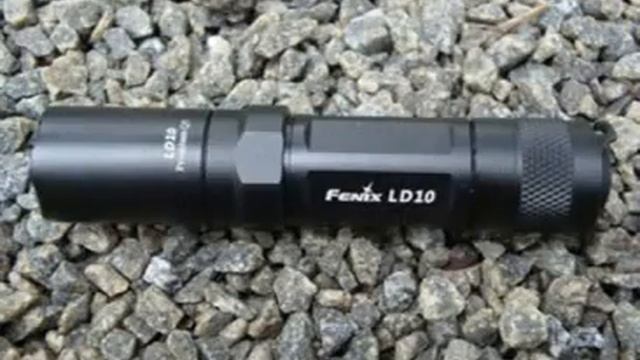 Fenix Ld10 LED Flashlight