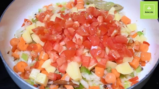 Piernitas De Pollo En Salsa Con Verduras, Una Receta Bien Rica Y Fácil