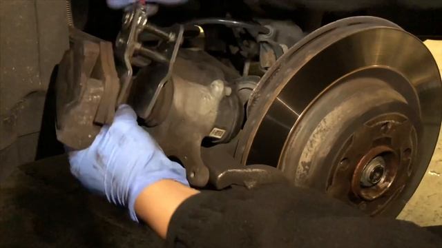 Mercedes-Benz M-Class 2.1 ML250 (2011-2015) Electric Parking Brake (how To Replace Rear Brakes)