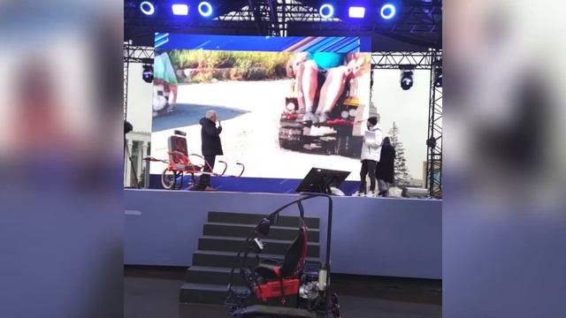 Мое выступление на фестивале _ТЕХНОСРЕДА_ в Москве на ВДНХ (1)