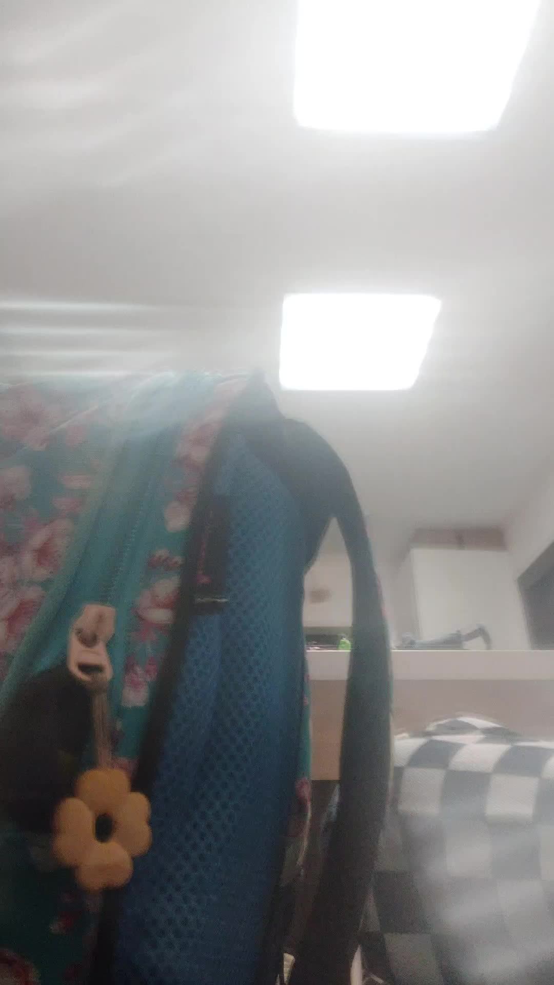 распаковываем подарк на 8 марта