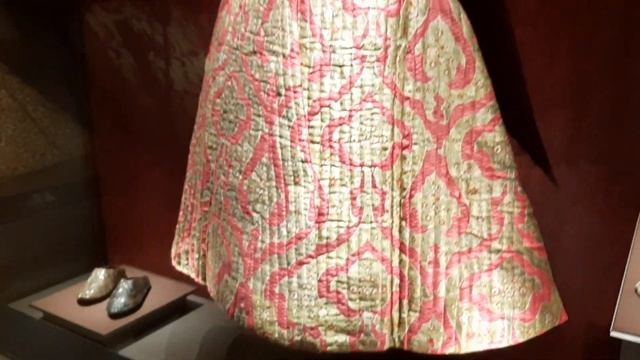 Osmanlı Papuç / Kaftan / Kemer / Topkapı Sarayı Müzesi