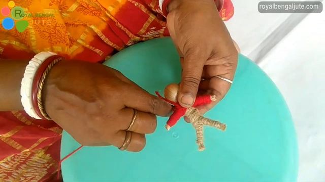 Jute And Wool KEY-CHAIN | Jute-Wool Craft DIY #ChabiRing