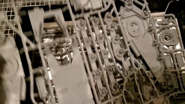 Horus Heresy - Sicaran Battle Tank Unboxing