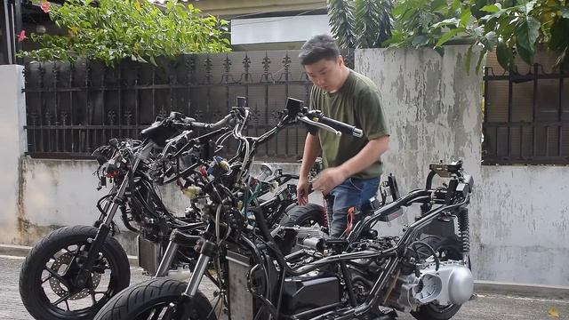 Telanjangin YAMAHA XMAX 250 Banding SYM GTS250i Mana Yang Lebih Ciamik !