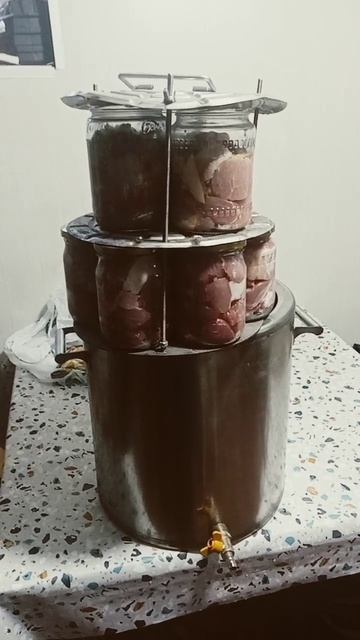 Свинина тушеная в автоклаве