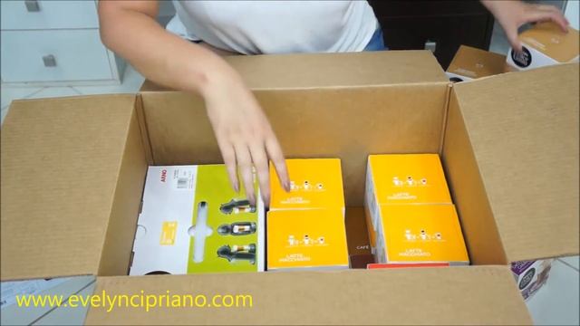 UNBOXING: Dolce Gusto Mini Me Nescafé + 30 Caixas De Cápsulas
