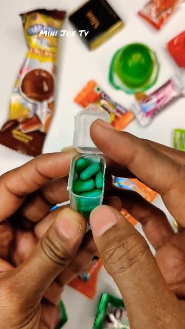 Tit Bits Mouth Freshner😋#shorts#mouthfreshner#titbits#chocolate#candy#lollipop#kinderjoy#chewy#yum